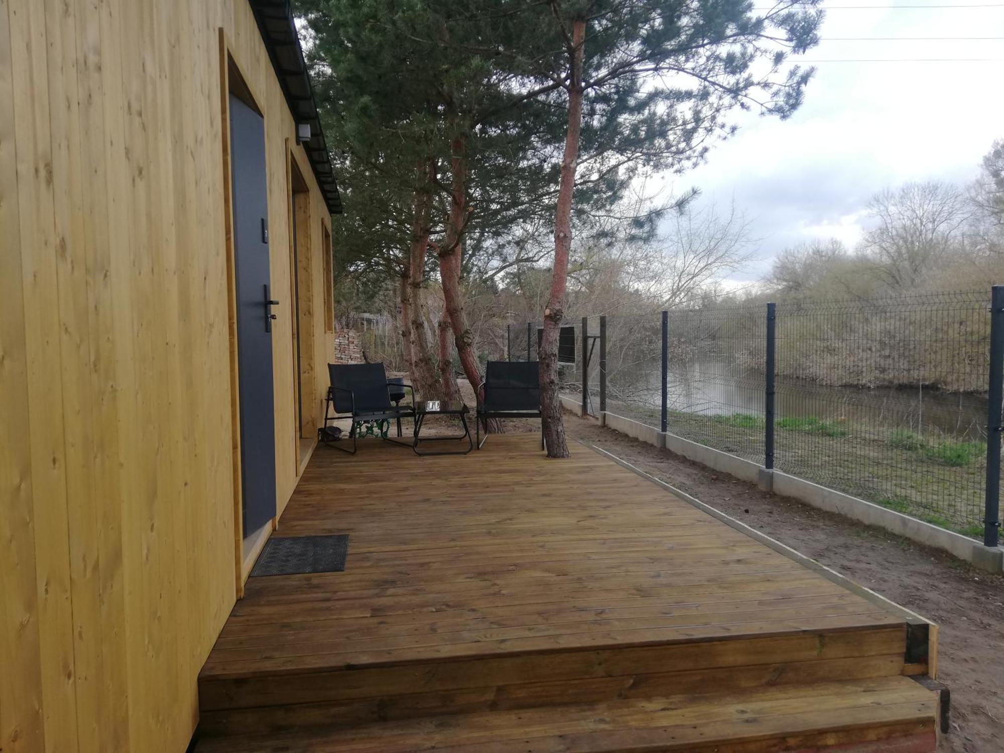 Domek Caloroczny Nad Rzeka Wkra Pomiechówek 外观 照片
